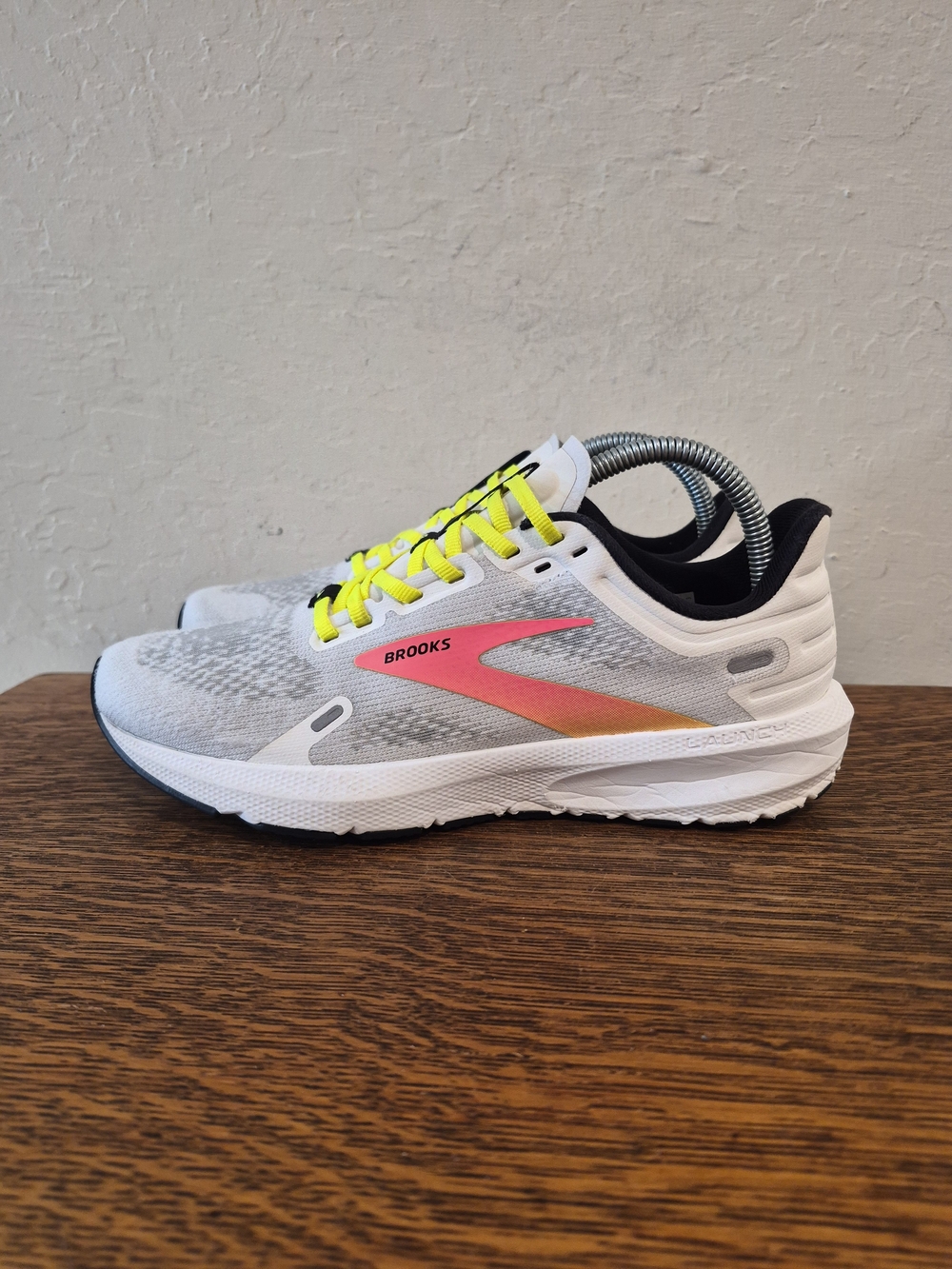 Brooks Launch 9 Athletic Running Shoes Women's Size 8 Medium B